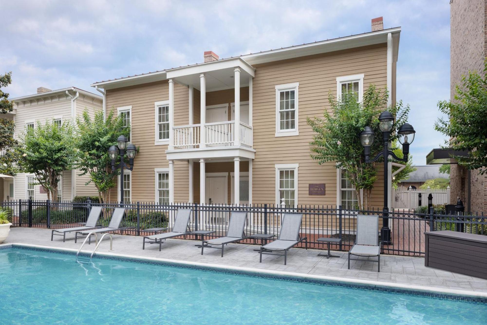 Residence Inn Savannah Downtown Historic District Exterior photo