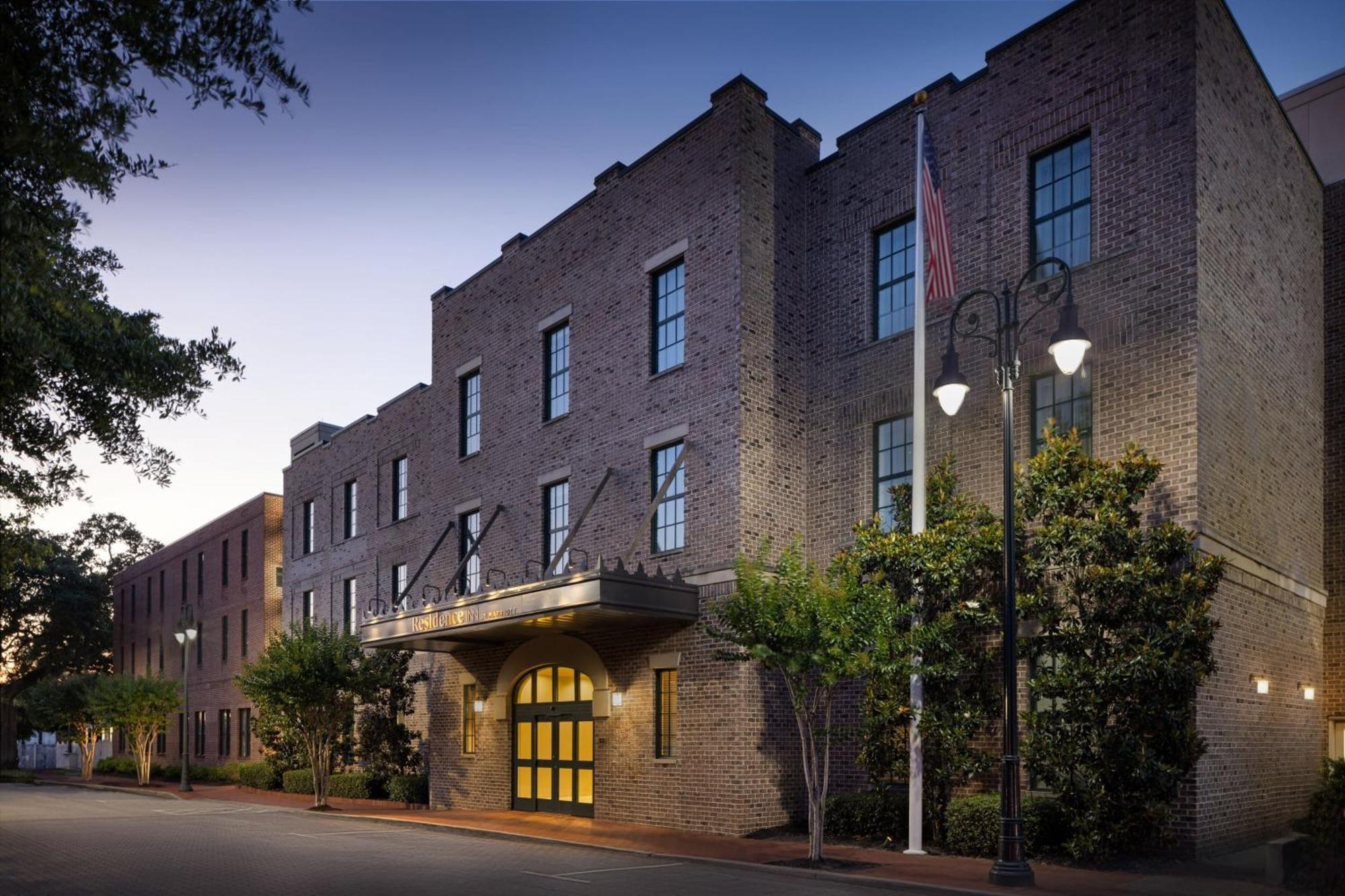 Residence Inn Savannah Downtown Historic District Exterior photo