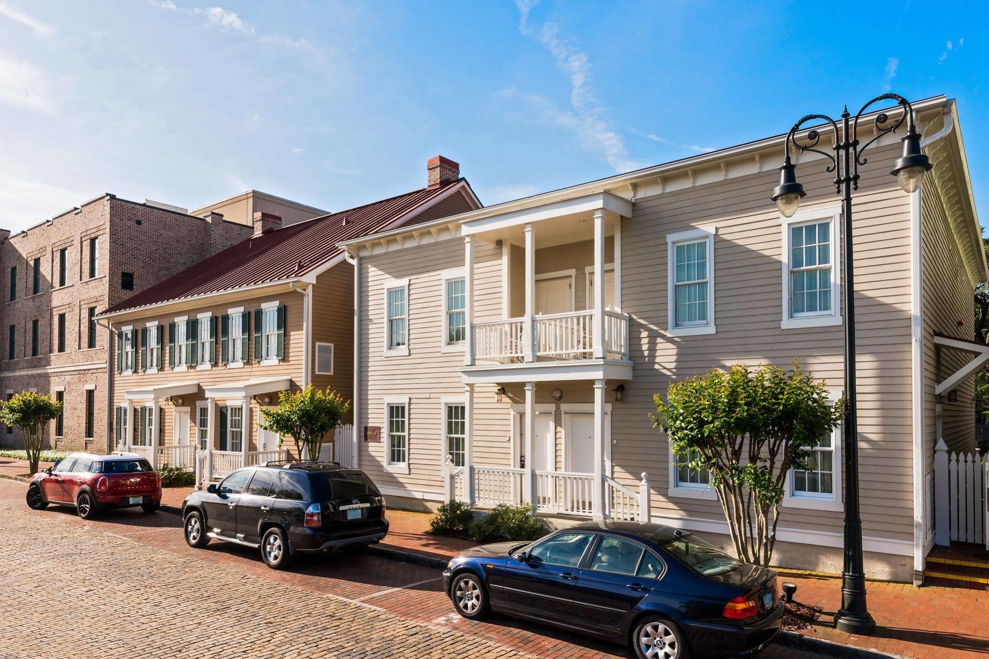 Residence Inn Savannah Downtown Historic District Exterior photo